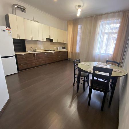 Afina Aparthotel أوديسا المظهر الخارجي الصورة